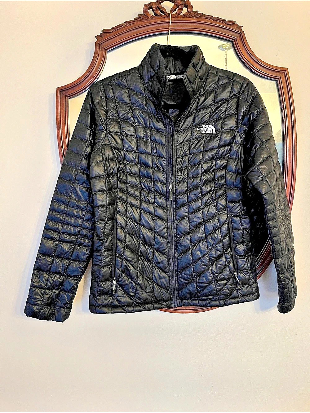 The North Face ThermoBall Jacket Black Quilted Puffer Jacket Women’s Small EUC